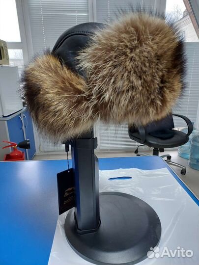 Шапка ушанка кожаная, мех натур., р 56-58, новая