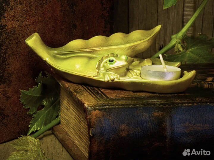 Статуэтка лягушка-подсвечник