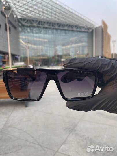 Солнцезащитные очки hugo boss