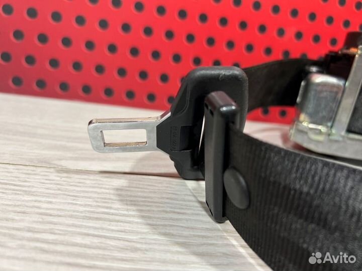 Ремень безопасности Land Rover Range Rover Sport 2