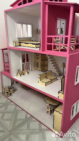 Домик кукольный деревянный