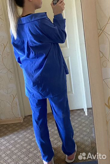 Костюм женский