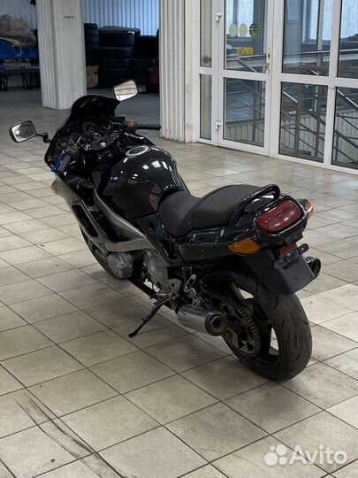 Kawasaki ZZR400-2
