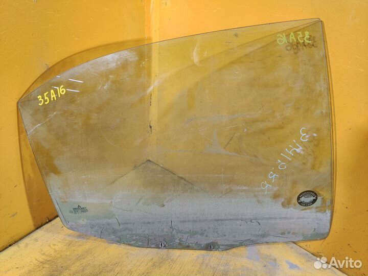 Стекло заднее правое для Mitsubishi Carisma