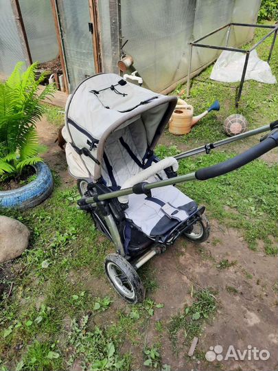 Коляска прогулочная