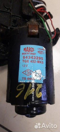 Трапеция стеклоочистителей Renault Logan