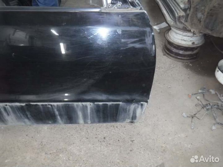 Дверь передняя правая Mitsubishi Pajero 3 6G74