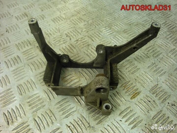 Кронштейн Гур Audi A6 C5 078145383G