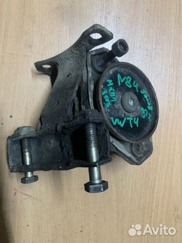 Подушка задняя МКПП vw t4 92г