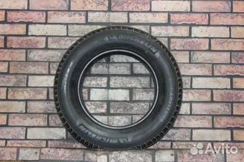 Michelin Latitude Tour HP 215/70 R16