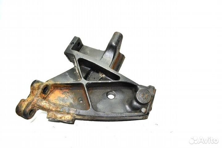 Кронштейн усилителя бампера, левый scania R-Series