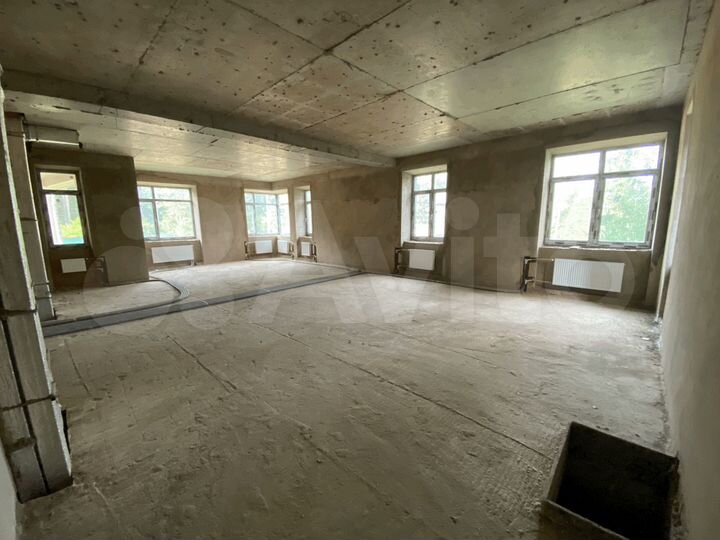 Коттедж 770 м² на участке 28 сот.