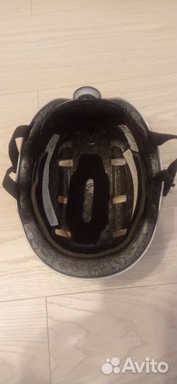 Шлем для роликов