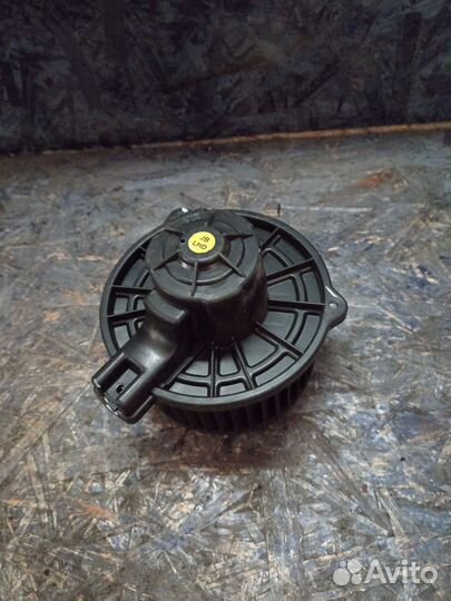 Моторчик печки Kia Rio 2 jb