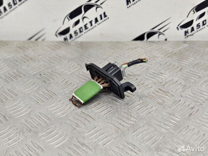 Резистор печки Ford Focus 3 1.6 pnda 2012