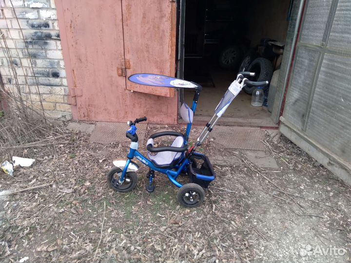 Детский велосипед с родительской ручкой