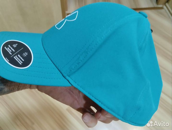 Бейсболка under armour