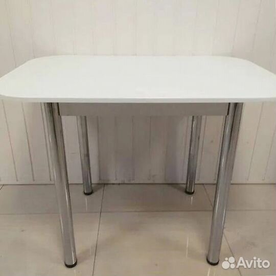 Кухонный стол