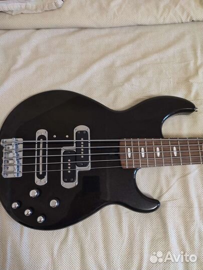 Бас гитара 5 струн