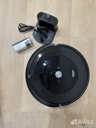 Робот пылесос iRobot Roomba E5