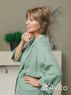 Парик женский, светло-русый. Новый с биркой