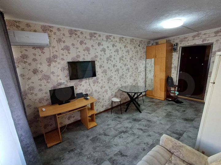 Комната 18 м² в 5-к., 3/5 эт.