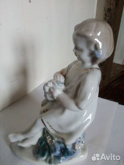 Коллекционная статуэтка фарфоровая 50-60г Турыгин