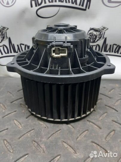 Моторчик печки Kia Rio седан G4FC 2012