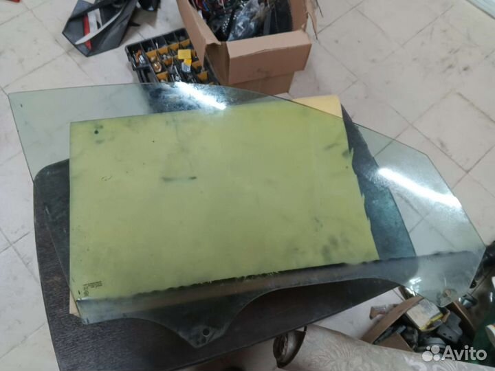 Стекло двери передней правой Audi A6 C7 (S6,RS6) 3