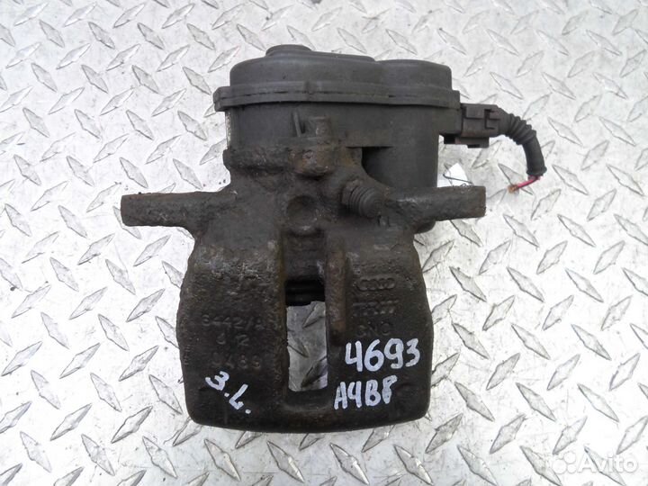 Суппорт задний левый Audi A4 B8