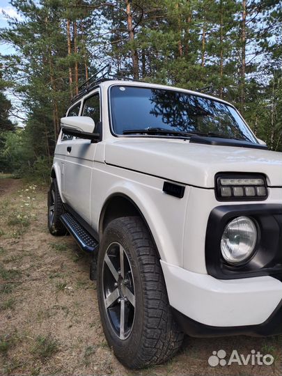 LADA 4x4 (Нива) 1.7 МТ, 2003, 113 000 км