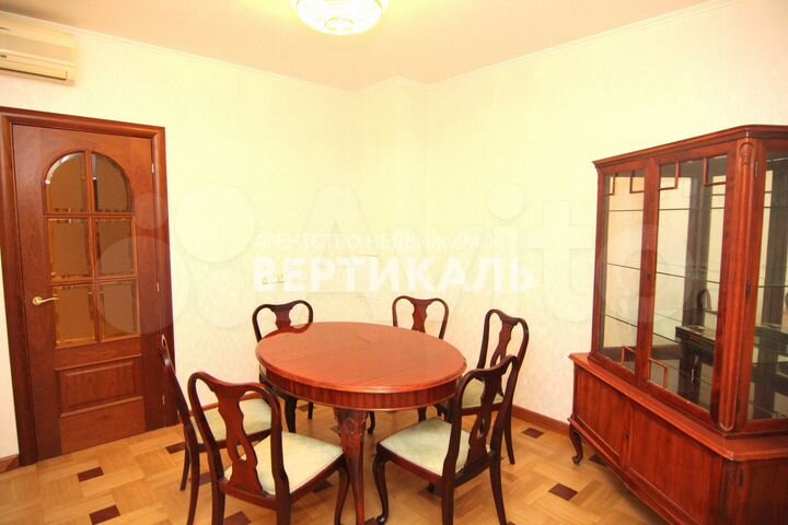 5-к. квартира, 120 м², 5/17 эт.