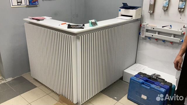 Стойка ресепшн