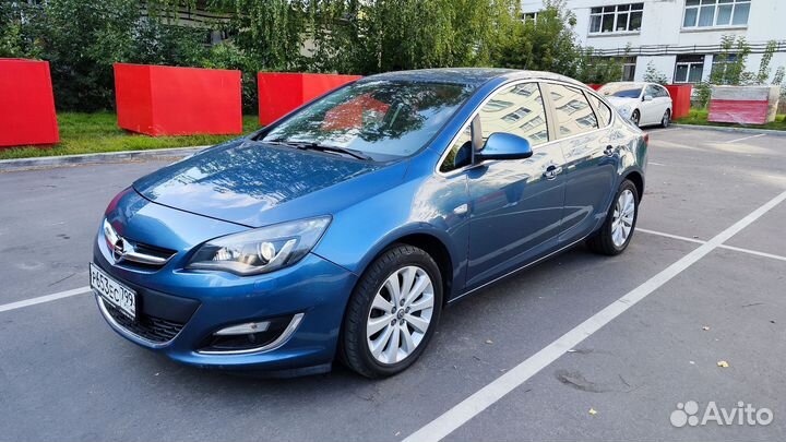 Opel Astra, 2013
