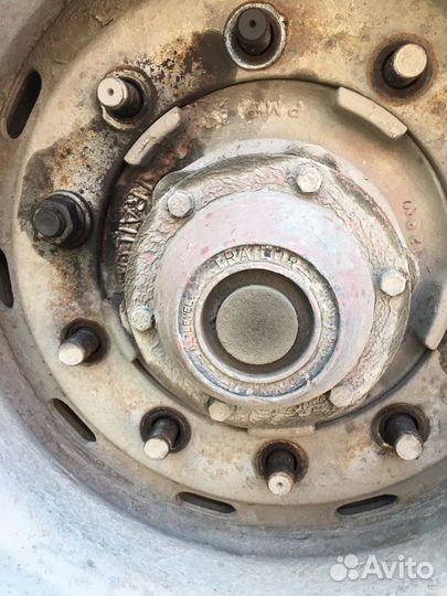 Ось для прицепа