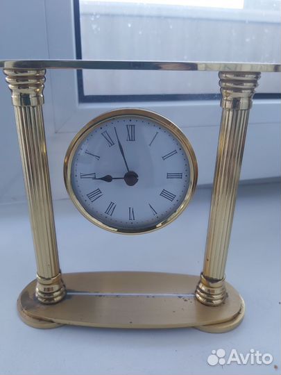 Настольные часы