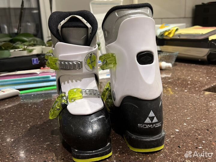 Горнолыжные ботинки детские 22.5