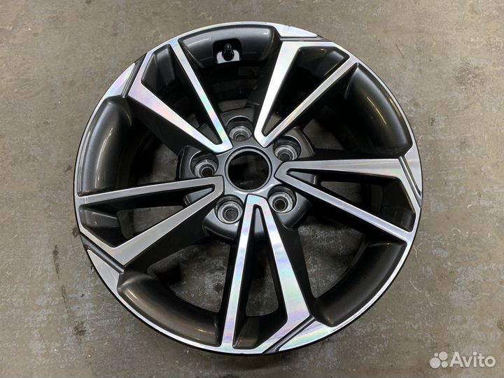 Одна штука диск оригинал на Kia Cerato 4 K3 R16