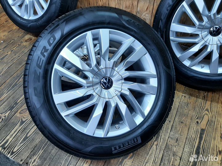 Комплект оригинальных колес R19 Volkswagen Touareg