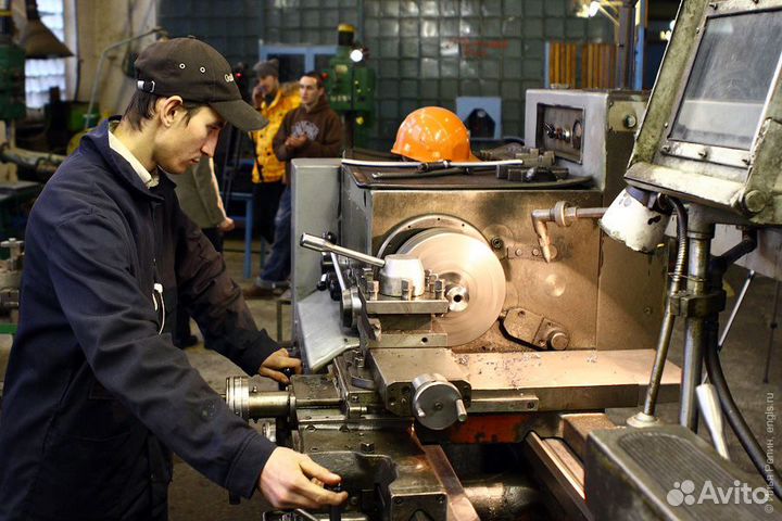 Токарь универсал / Вахта (Миасс)