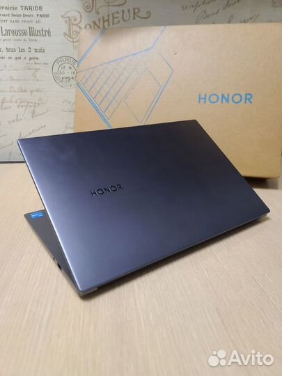Honor MagicBook X14 I3-1115G4/8/256