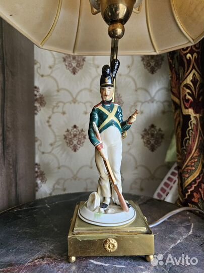 Лампа винтажная, электрическая, латунь, фарфор. Ге