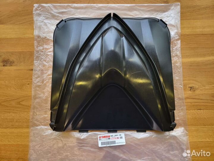 Крышка корпуса воздушного фильтра снегохода Yamaha