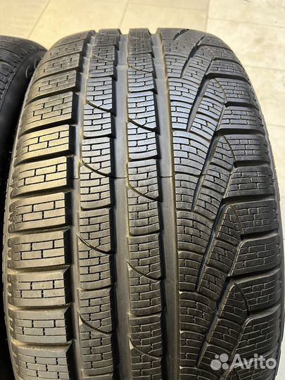 Pirelli Winter Sottozero II 245/40 R20 и 275/35 R20