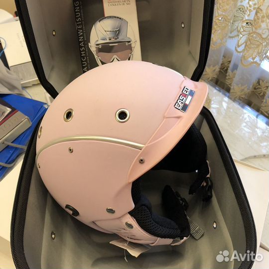 Шлем сноубордический женский