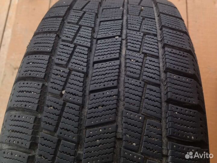 Goform W705 215/60 R16