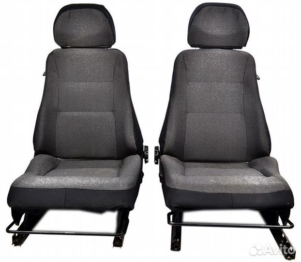 Сиденья передние Нива 21213 21214 2128 2131 Новые