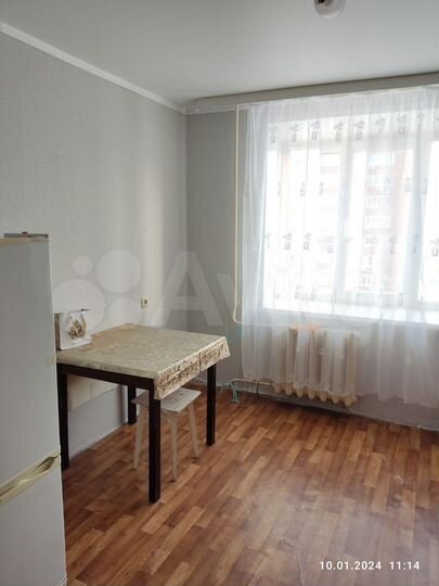 Комната 13 м² в 8-к., 6/9 эт.