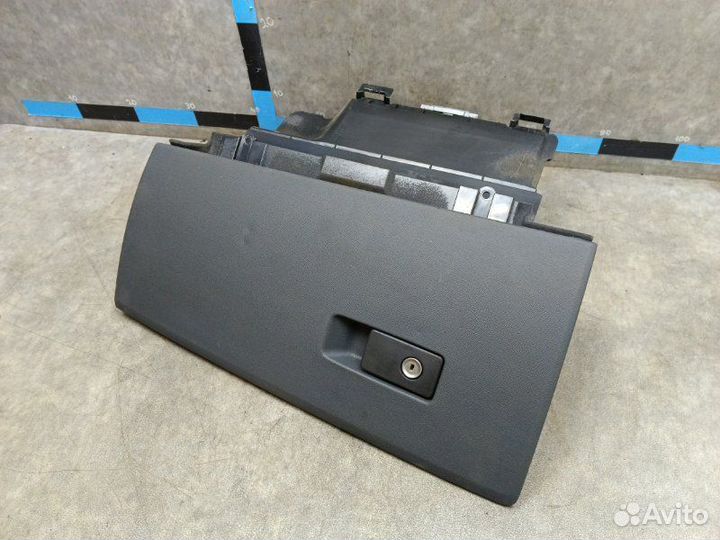 Бардачок Volvo S80 2 2.5 B5254T6 2007