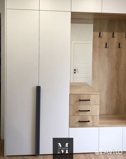 Шкаф распашной с зеркалом